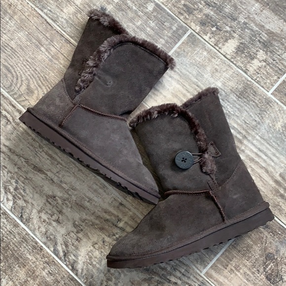 UGG Shoes - UGG | NWOT Bailey Button Booties